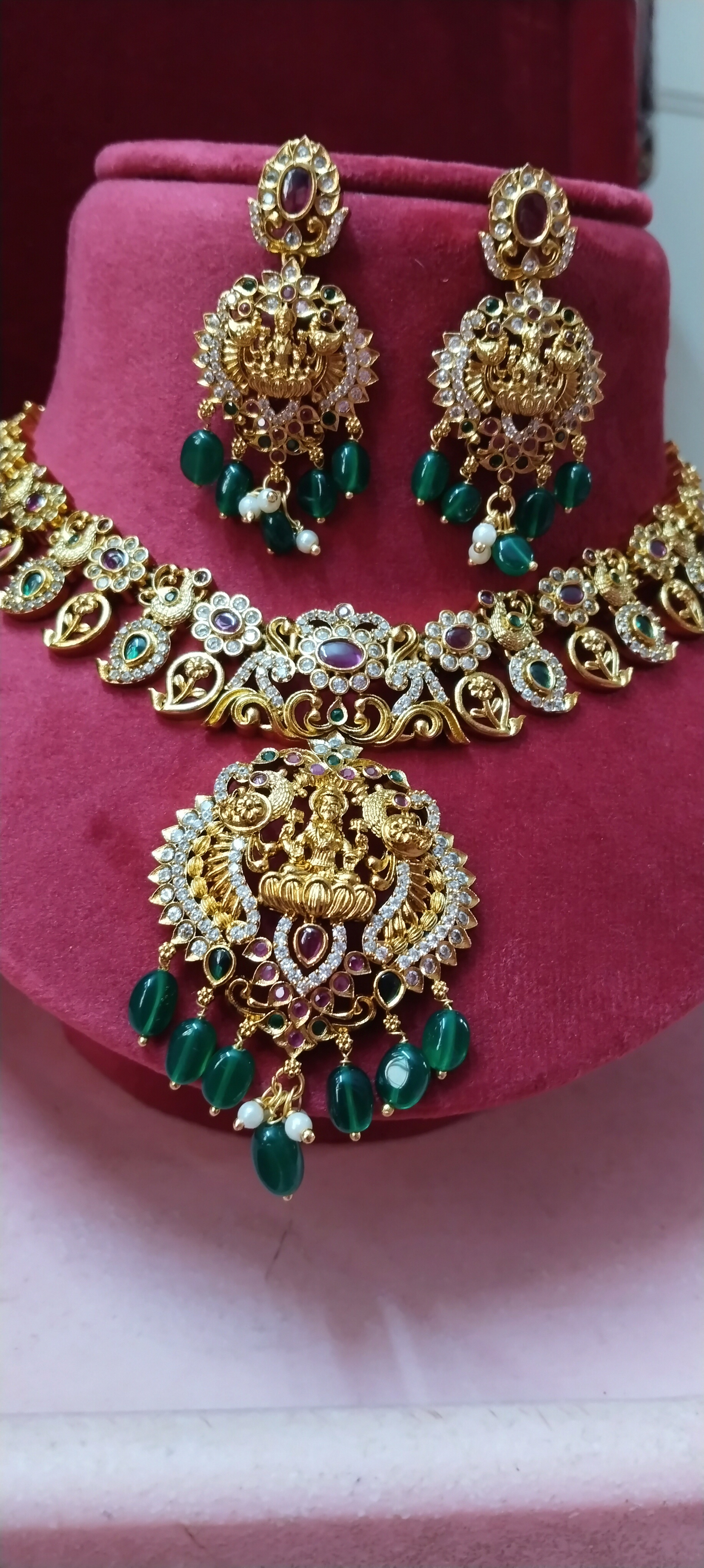 Antique jewellery